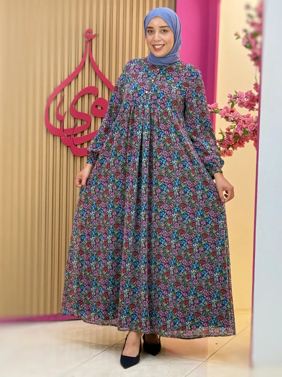 فستان أريج بنفسجي مزهر