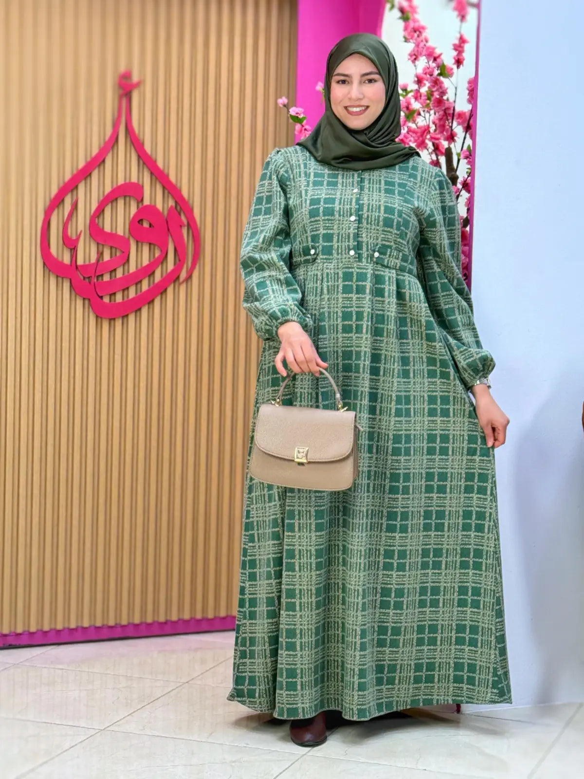 فستان دفئ أخضر