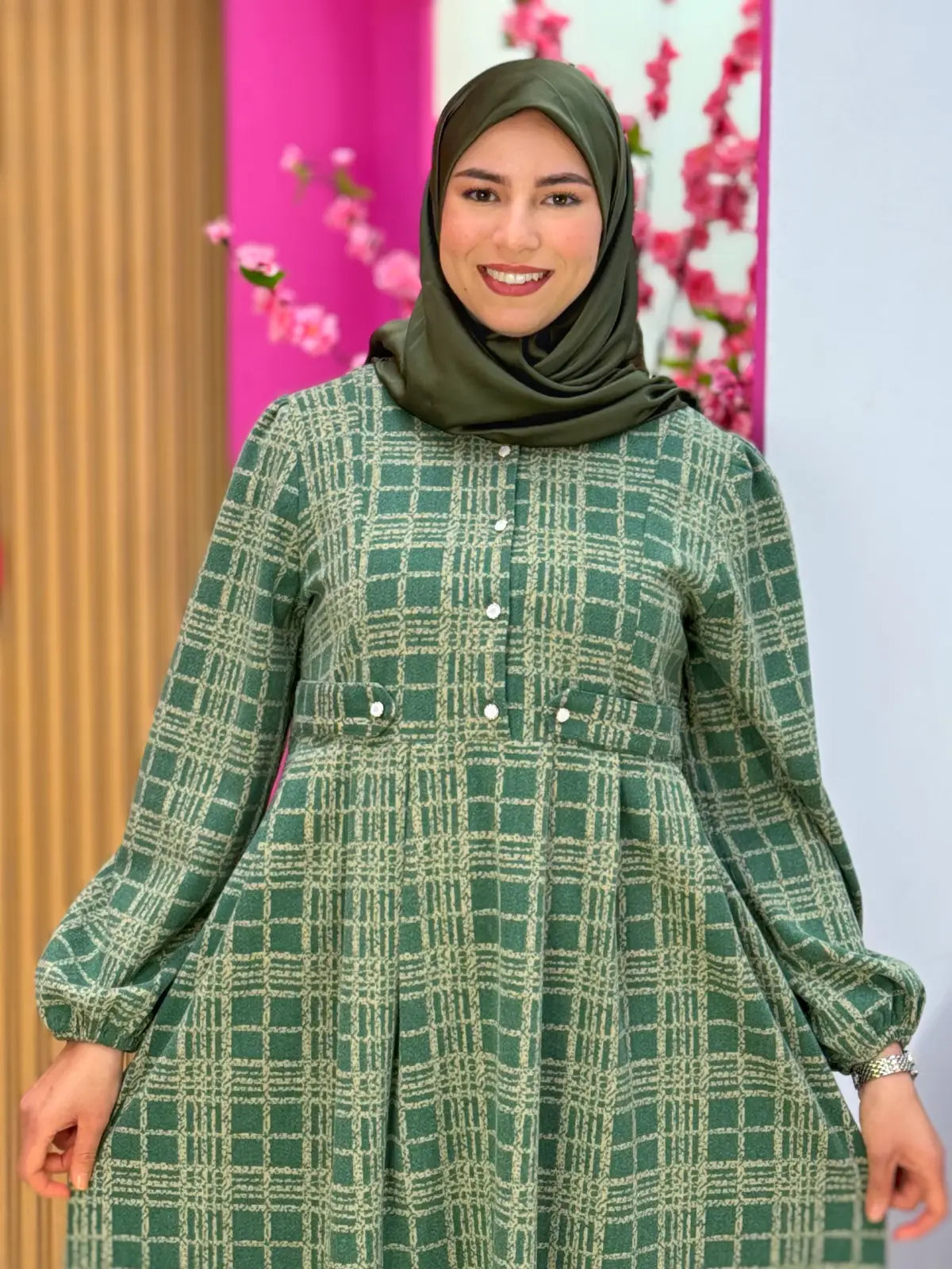 فستان دفئ أخضر