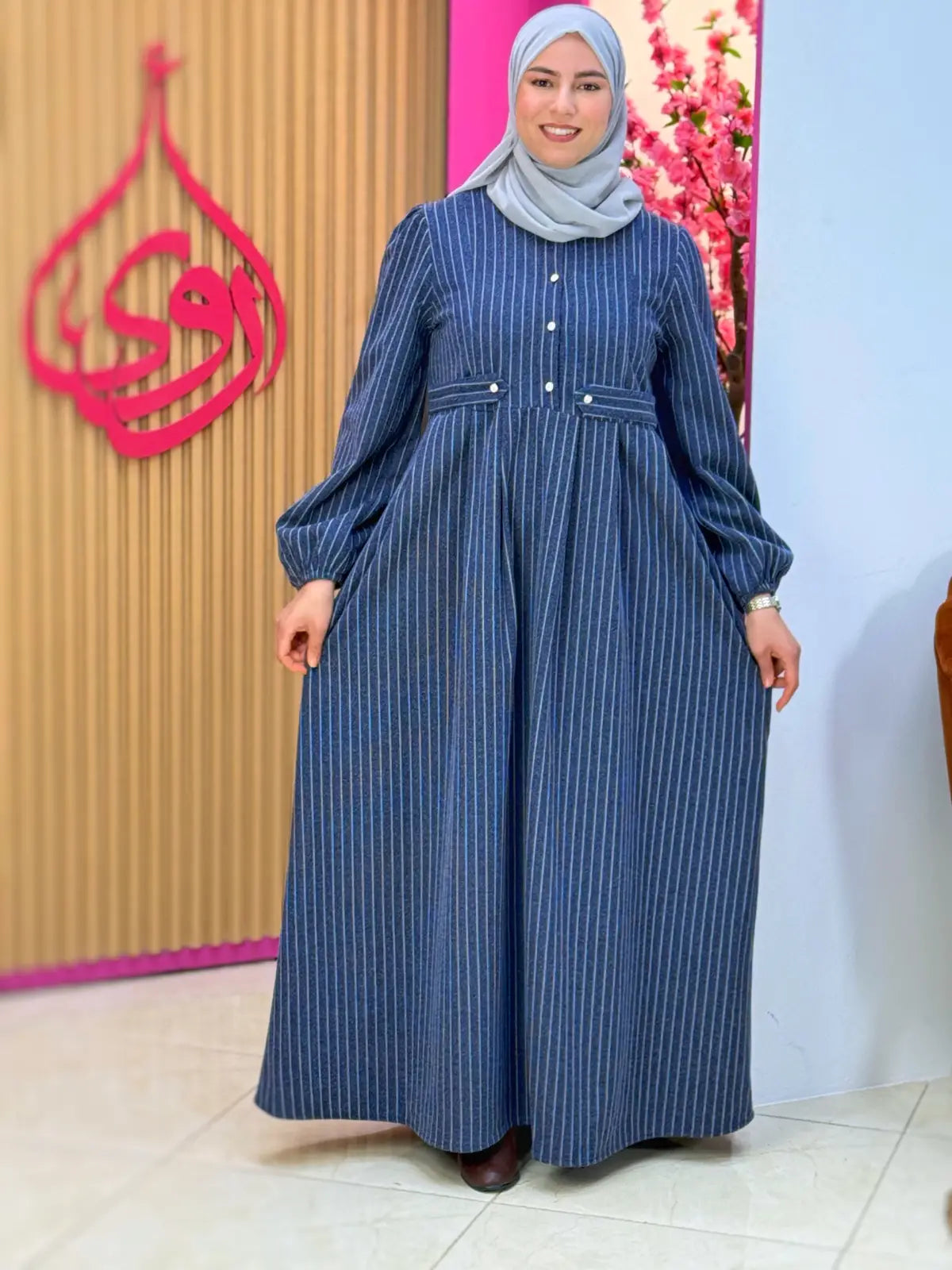 فستان لين أزرق