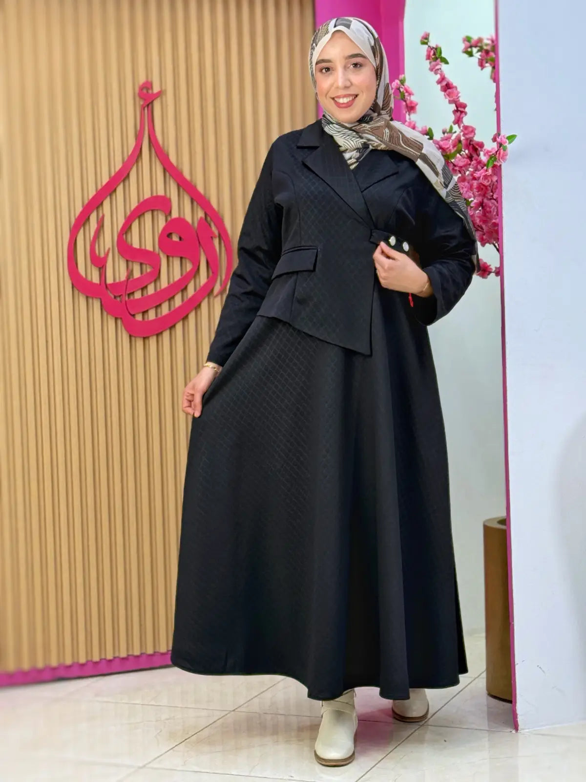فستان ميرا أسود