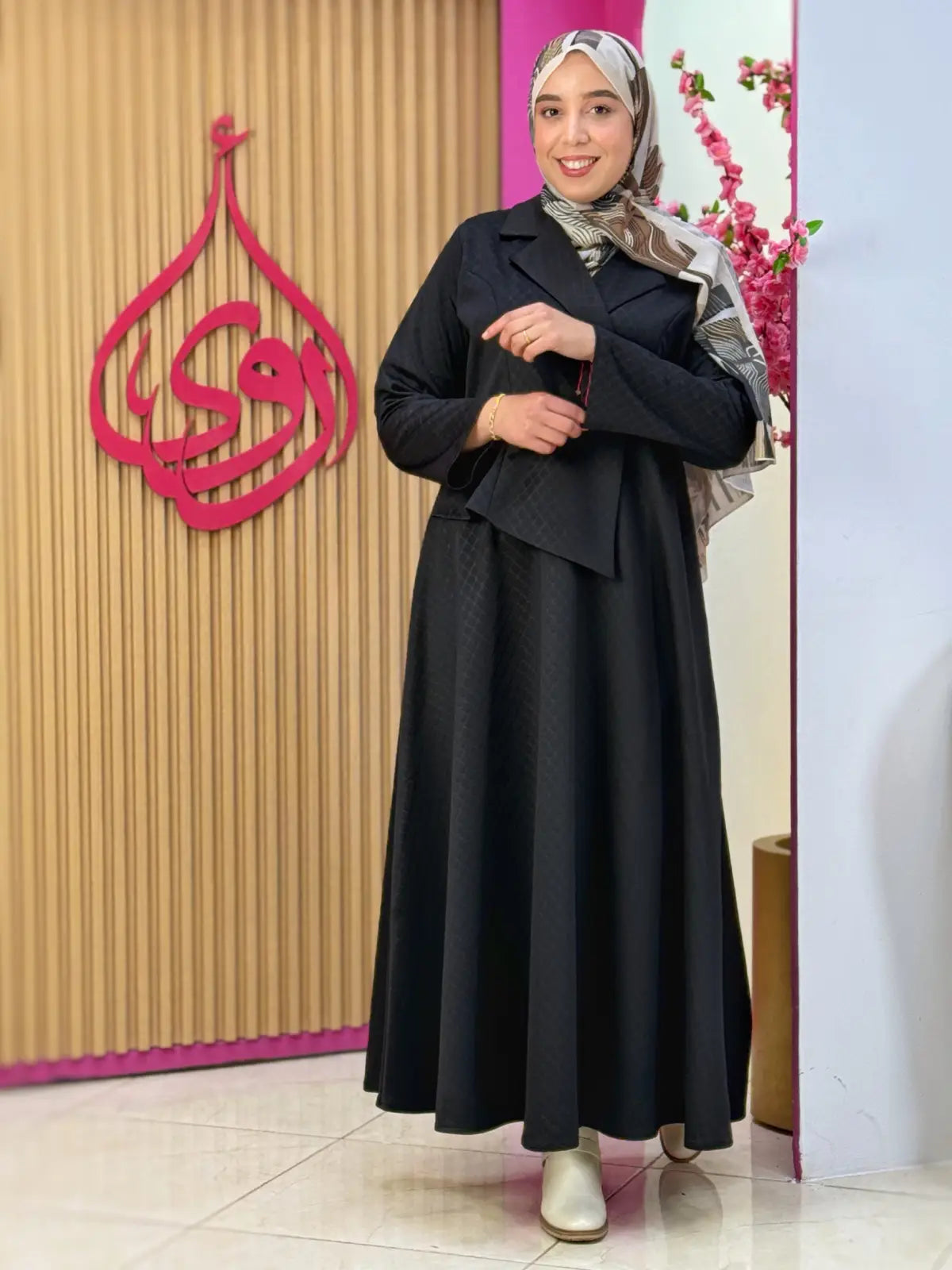 فستان ميرا أسود