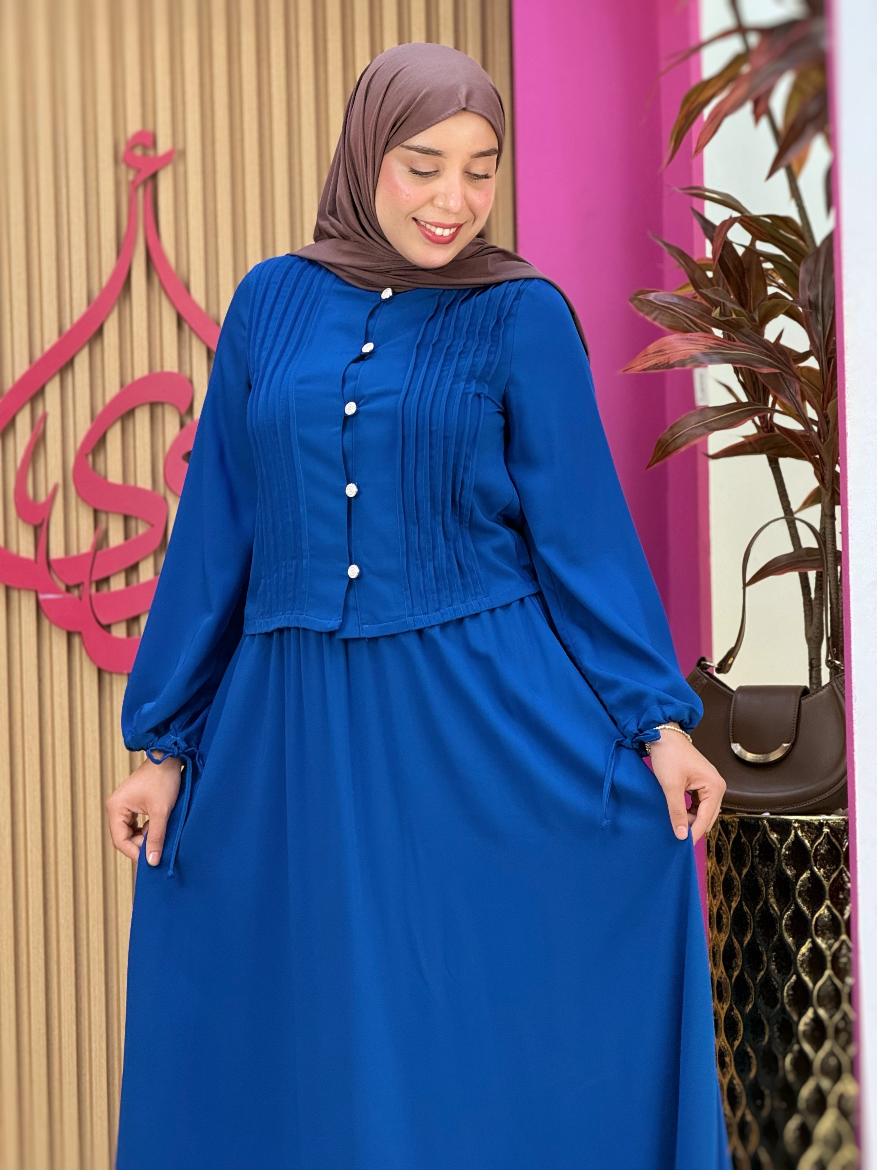 طقم نور أزرق