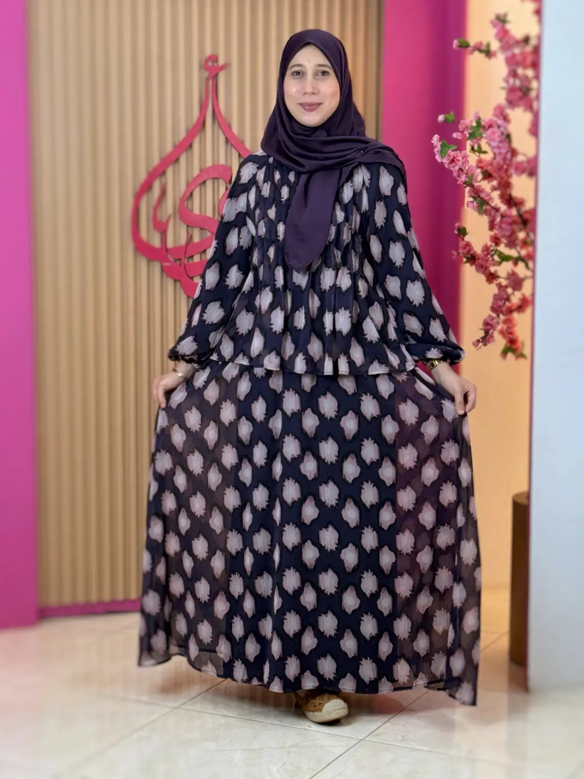 طقم إيناس بنفسجي