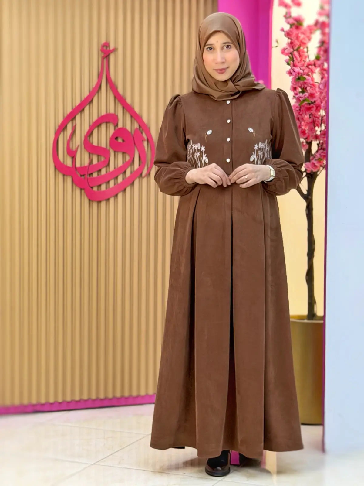 فستان فيروز بني