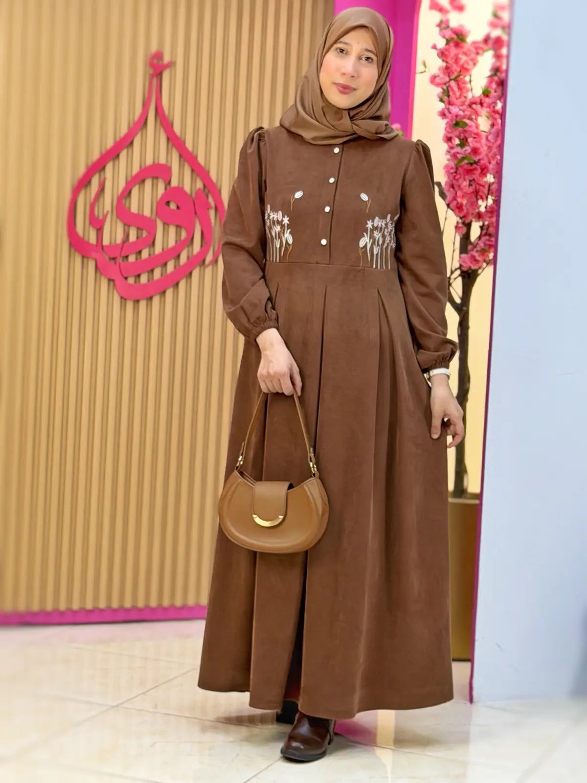 فستان فيروز بني