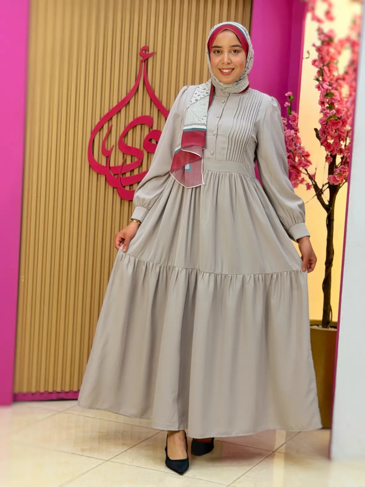 فستان نور رمادي