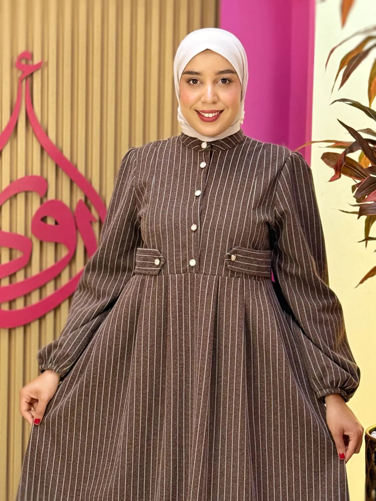 فستان لين بني