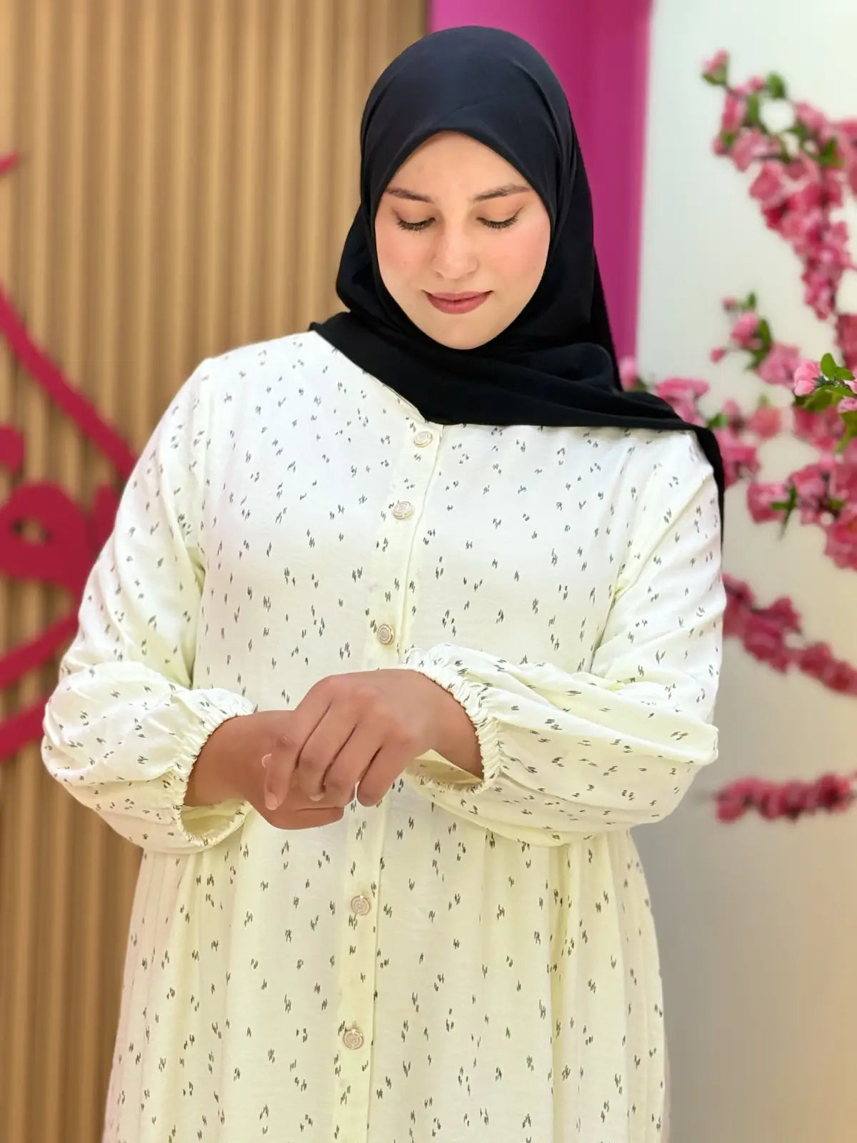 فستان أفنان أبيض