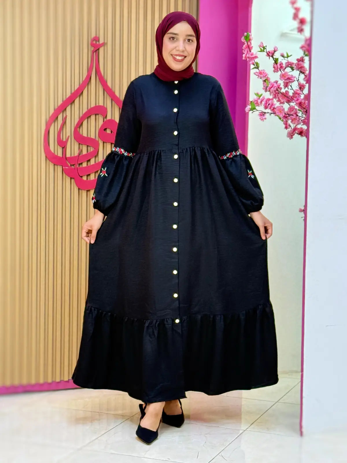 فستان ورود أسود