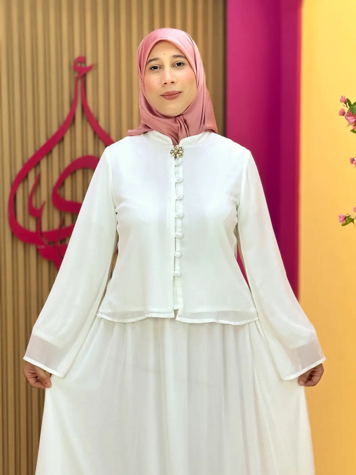 طقم جمانة أبيض
