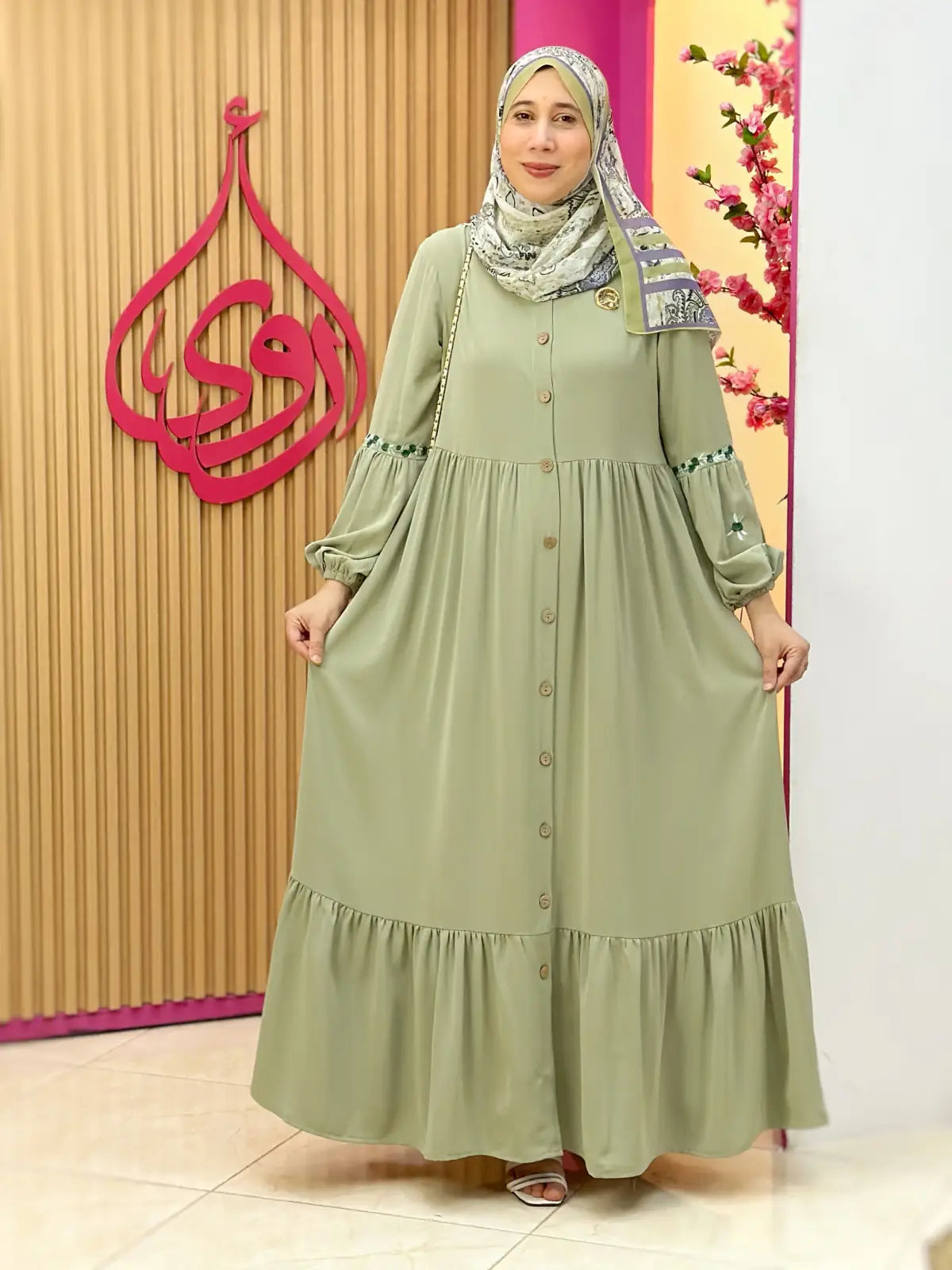 فستان ورود أخضر