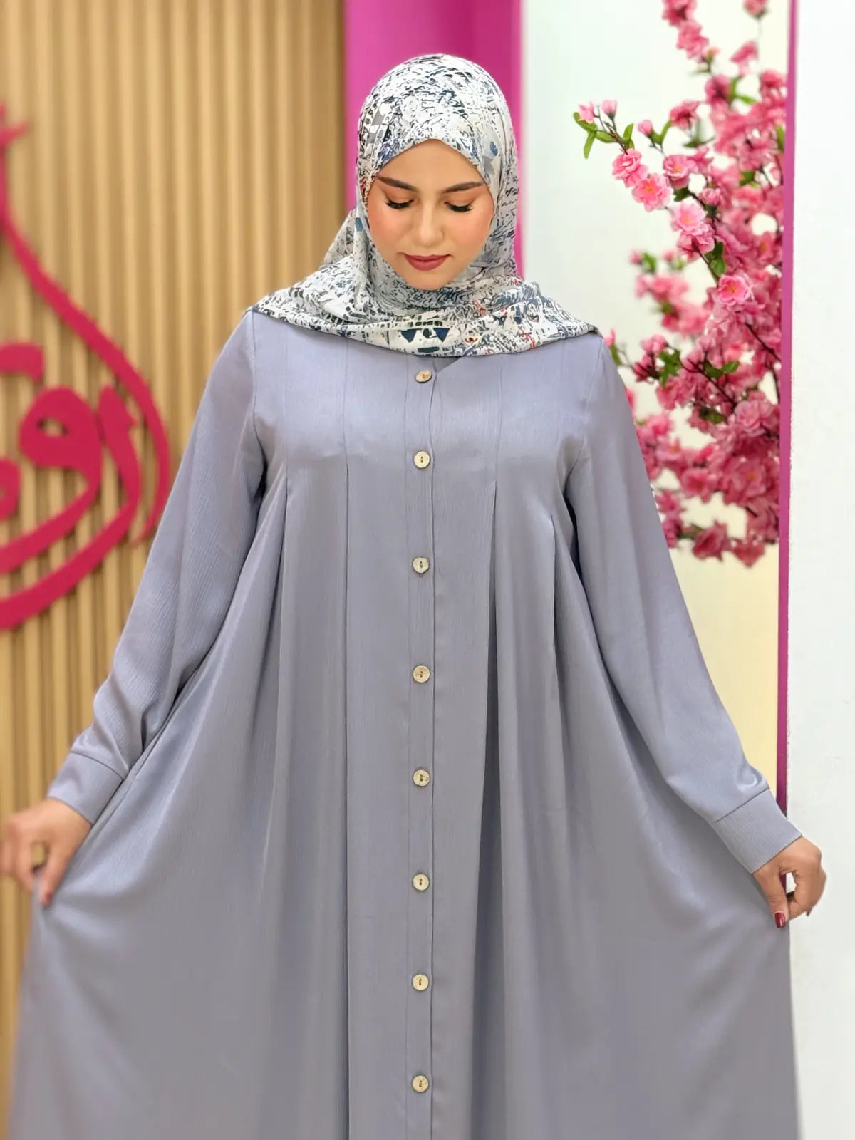 عباية مرام رمادي
