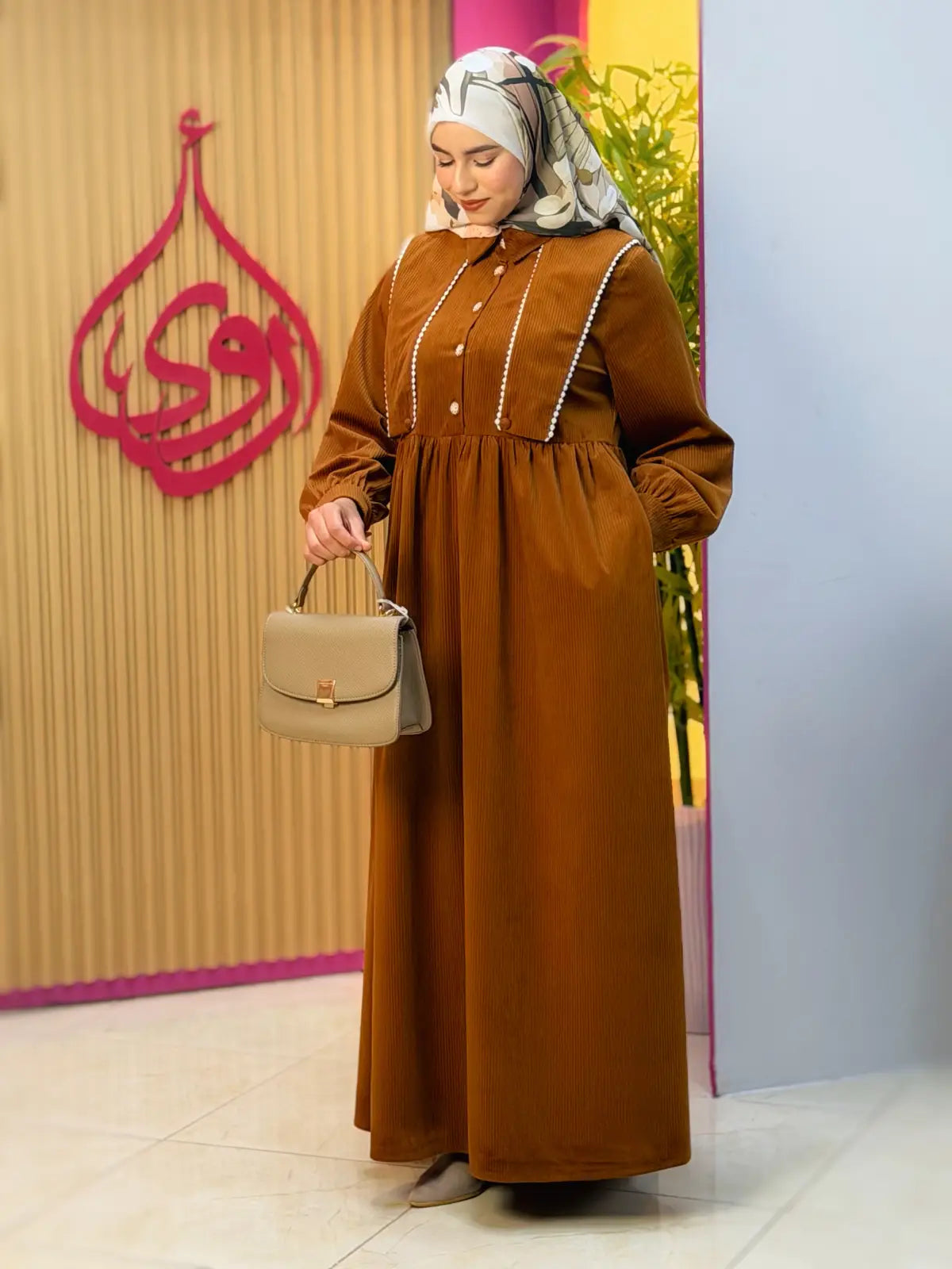 فستان وصال كاميل