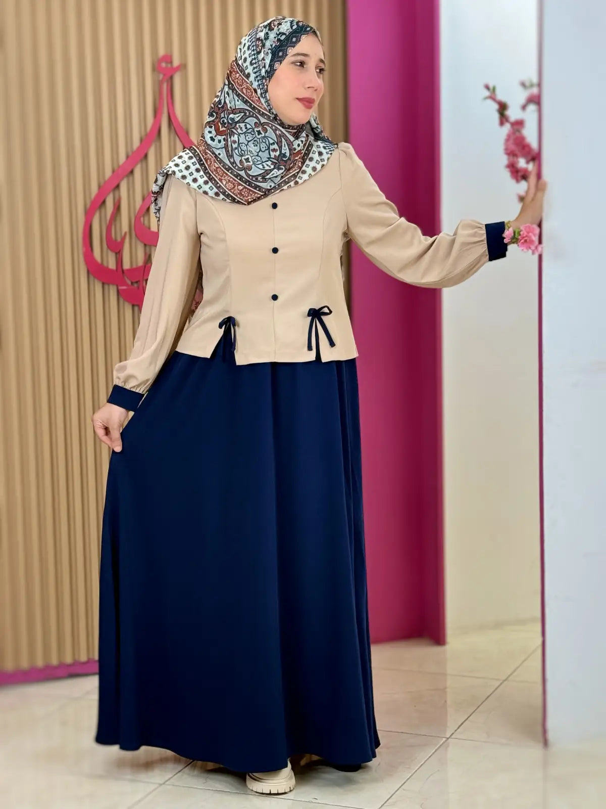 طقم تيجان أزرق