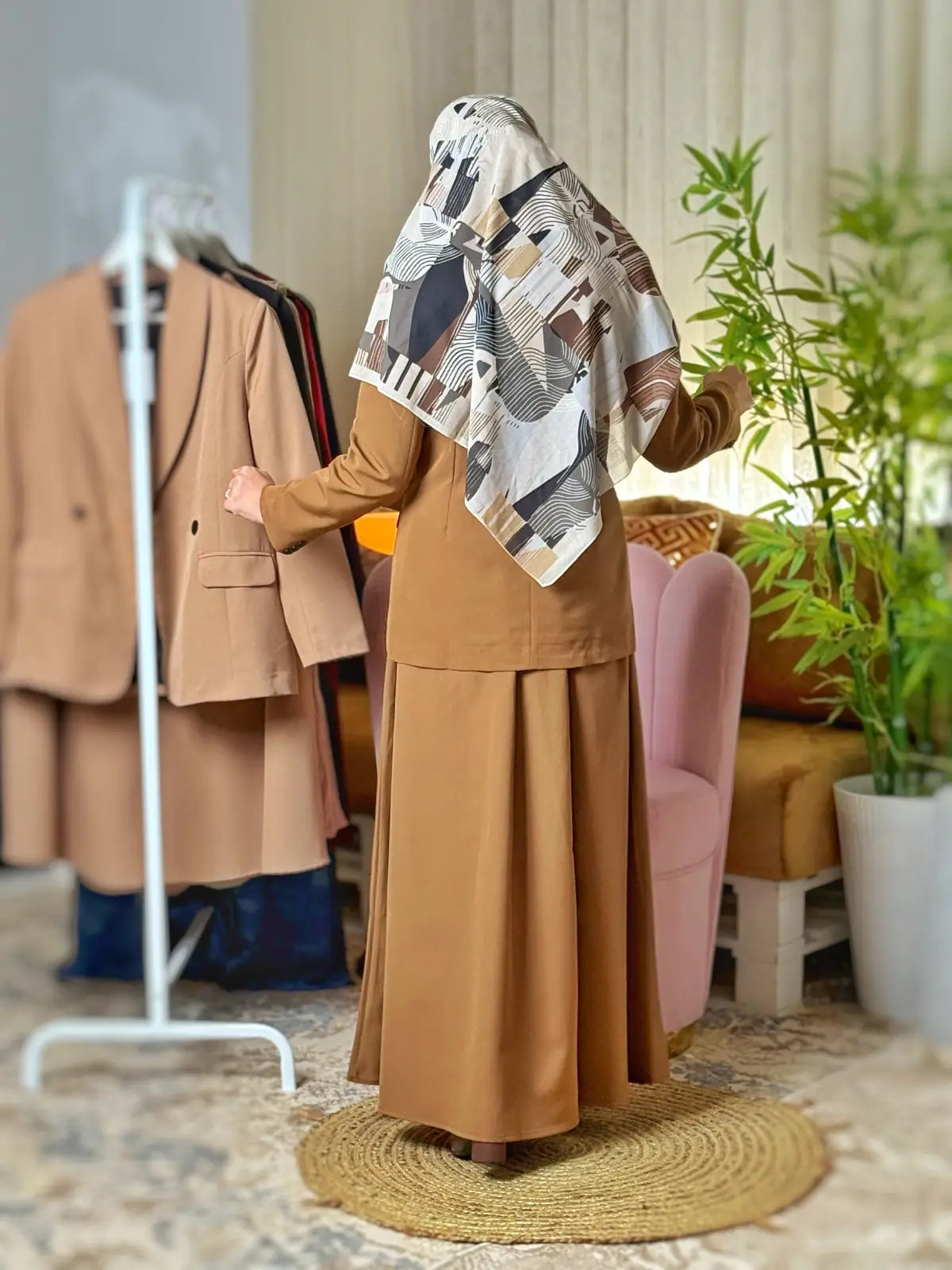 طقم هلا كاميل