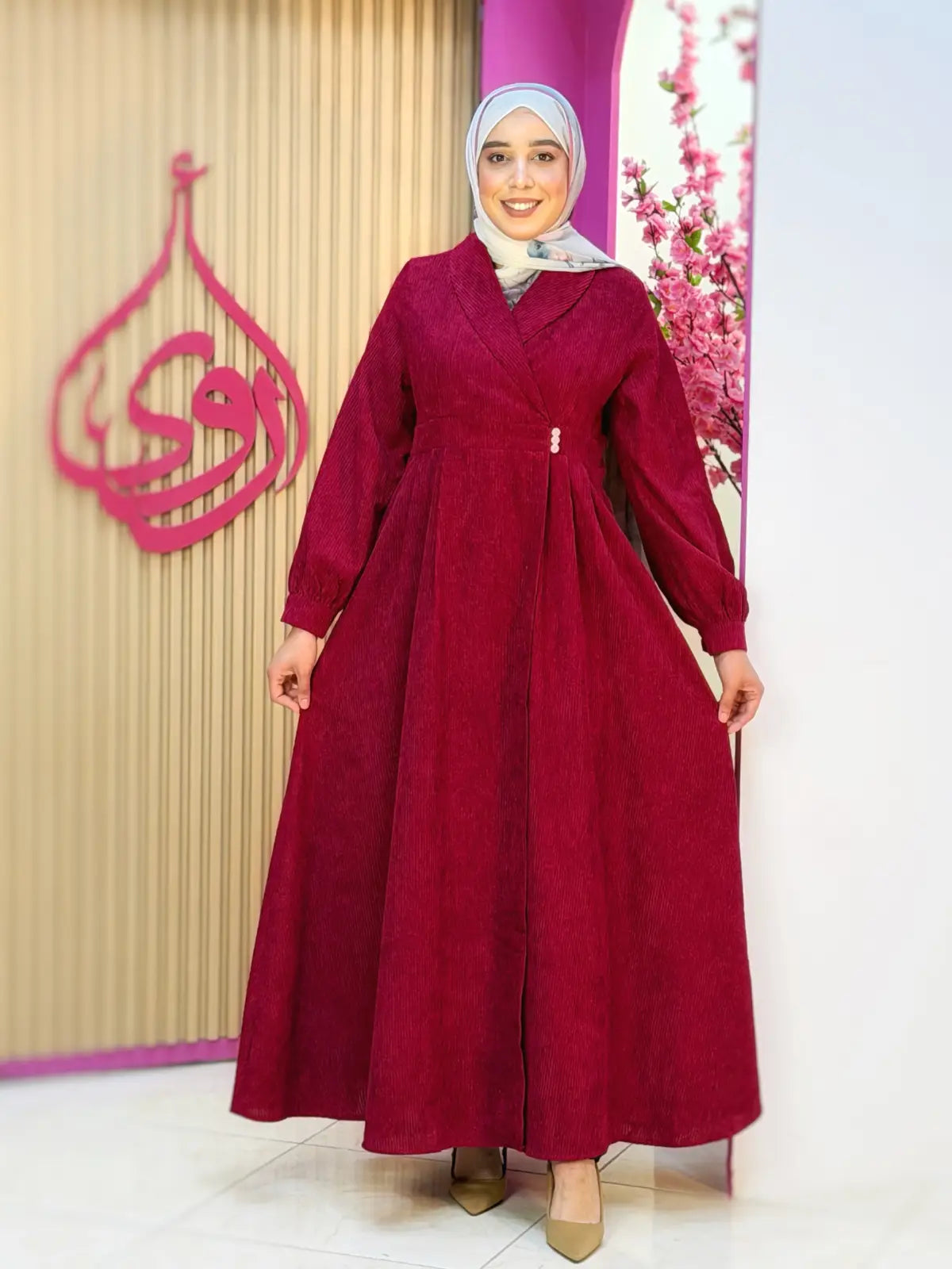 فستان حنين كرونة