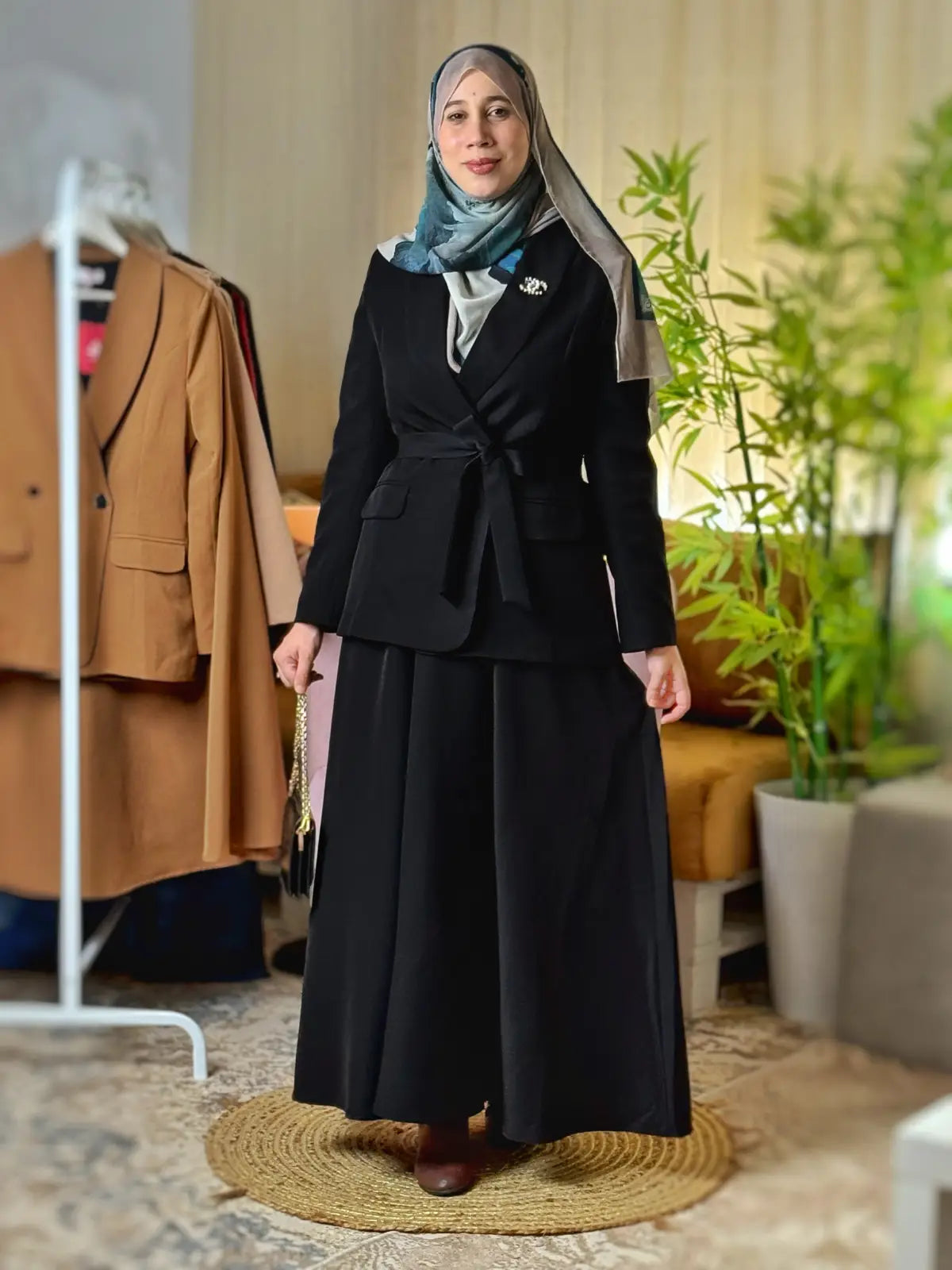 طقم هلا أسود