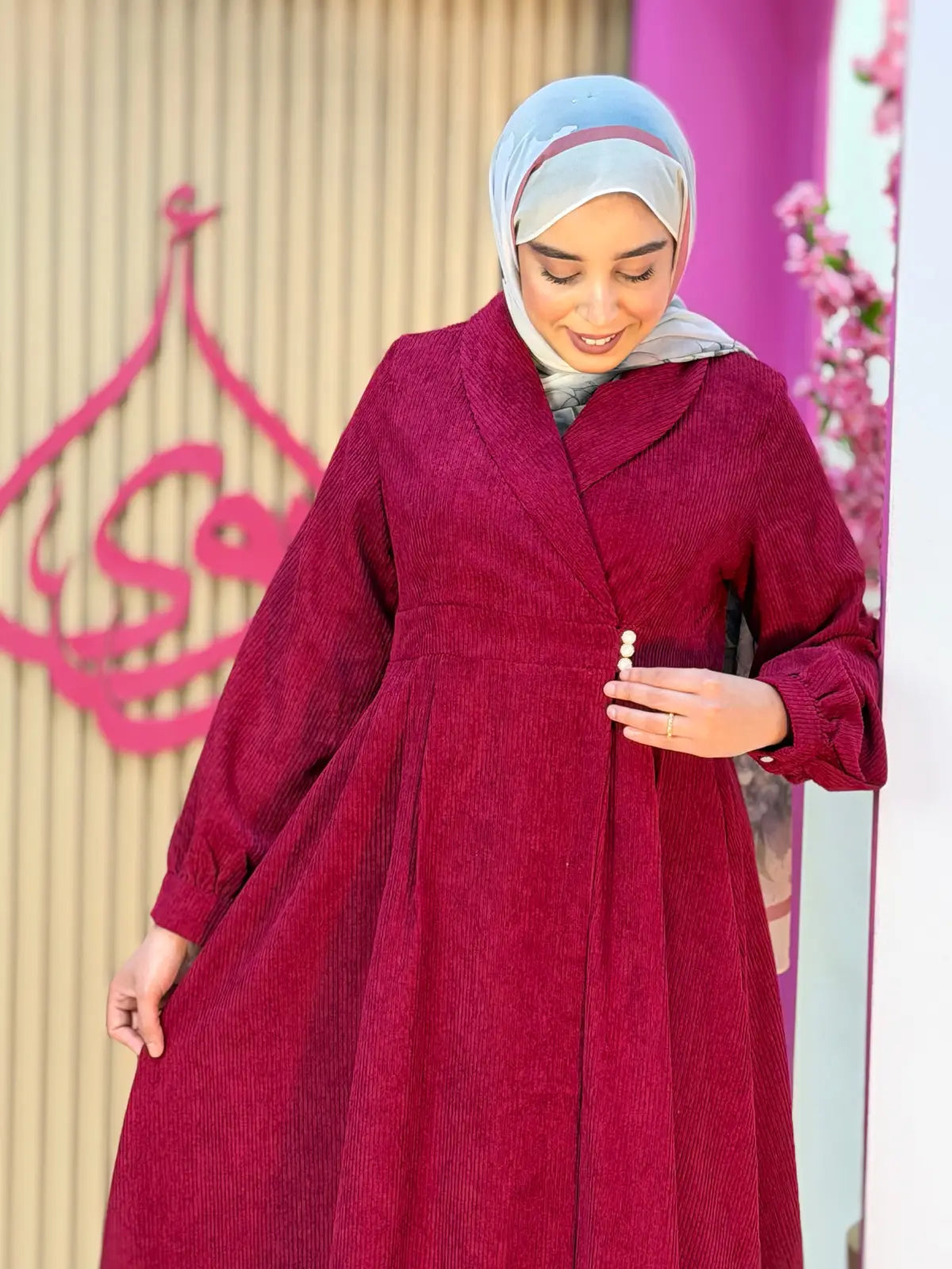 فستان حنين كرونة