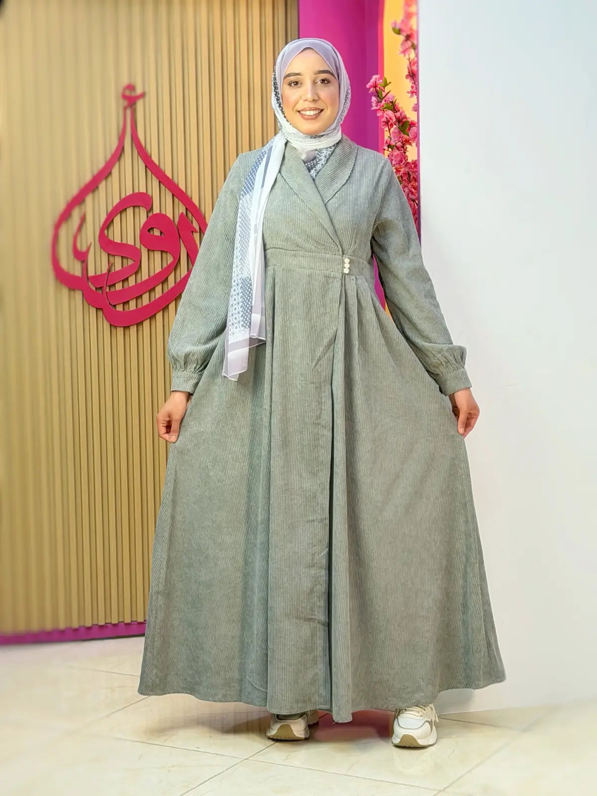 فستان حنين رمادي