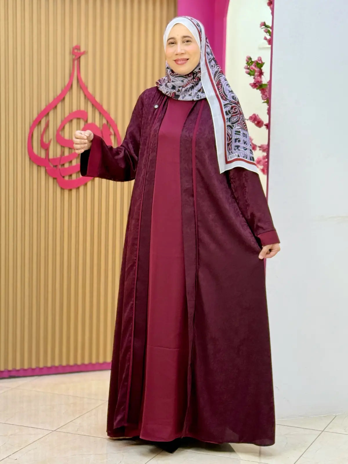عباية لجين كرونة