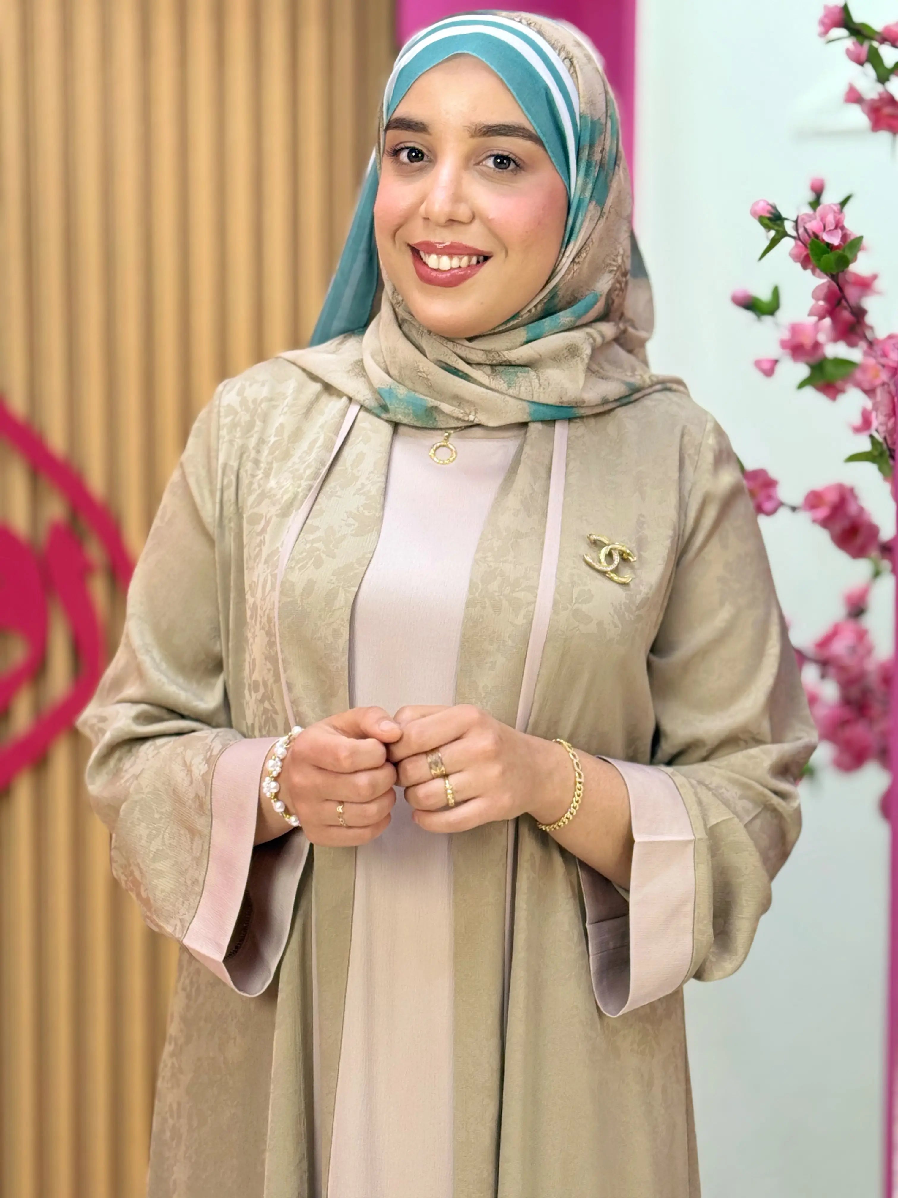 عباية لجين بيج