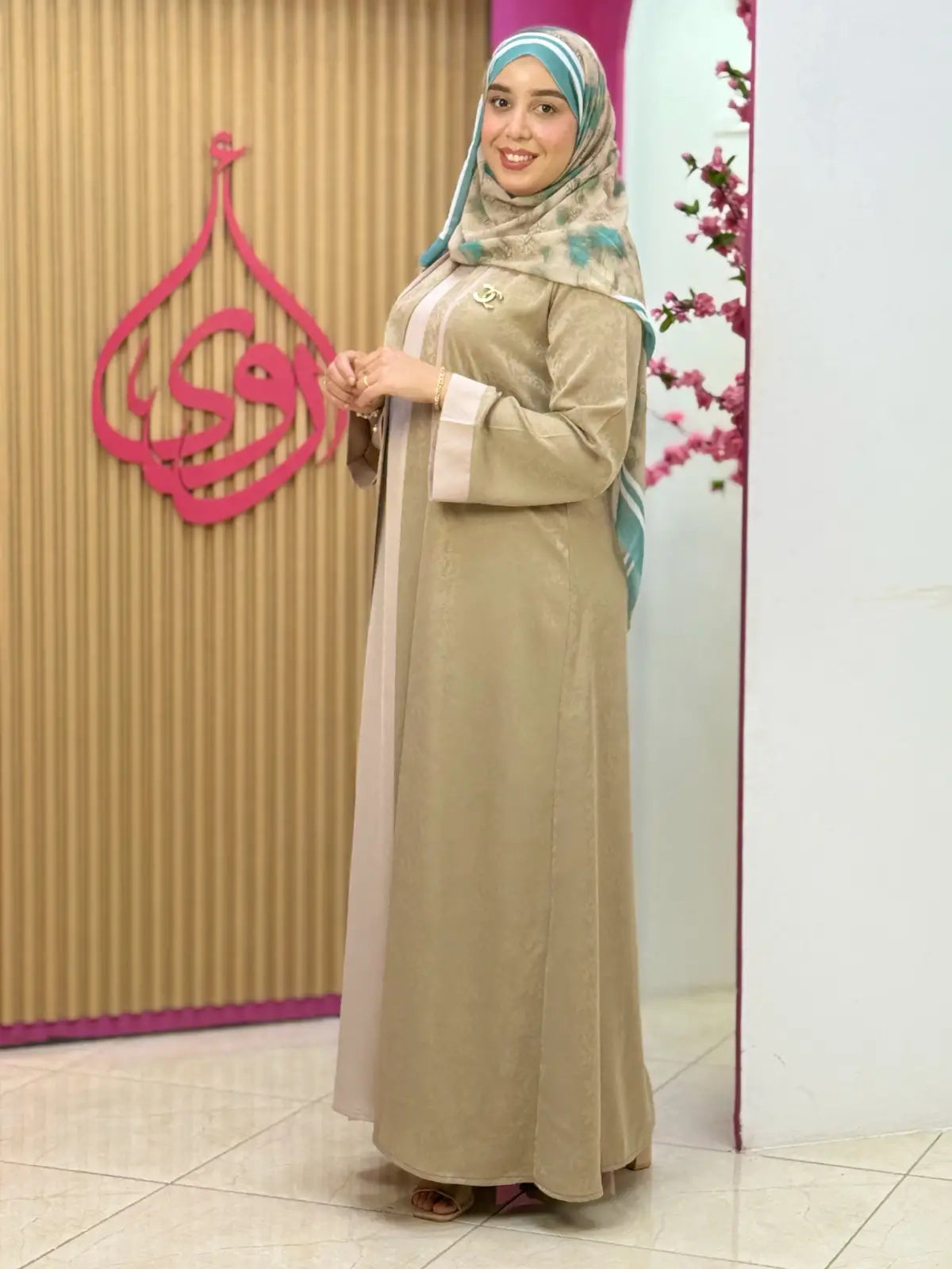 عباية لجين بيج