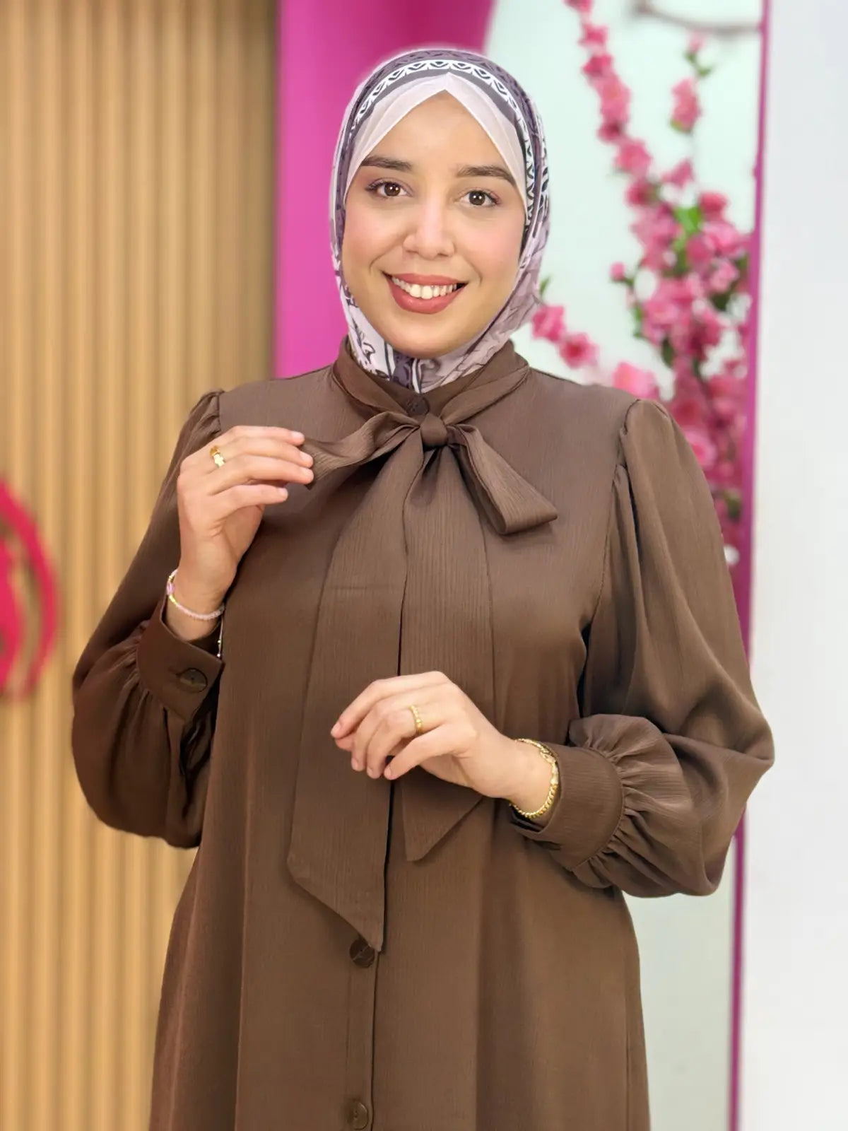 فستان سجود بني