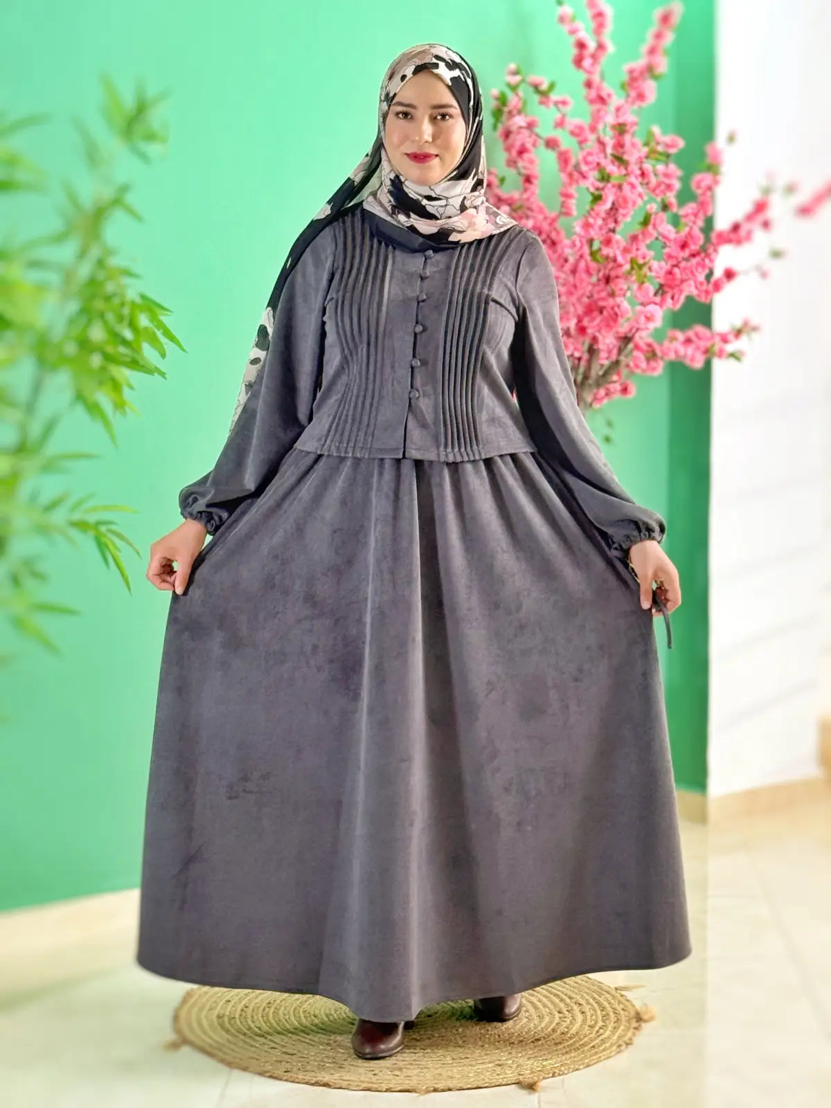 طقم نوران رمادي