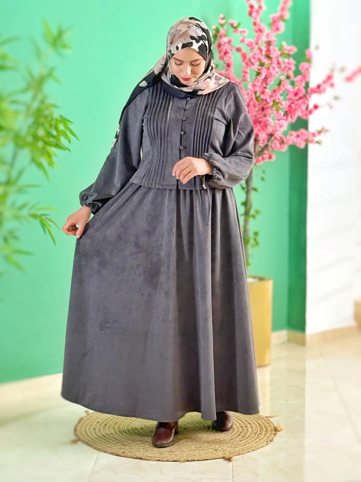 طقم نوران رمادي