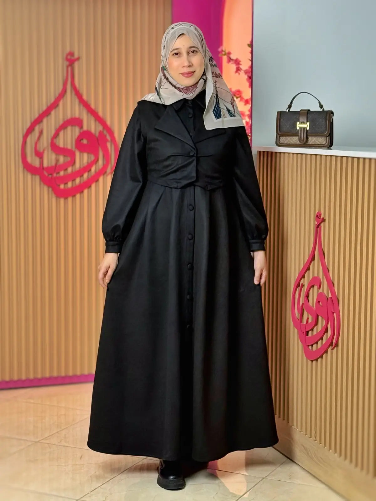 فستان توبة أسود