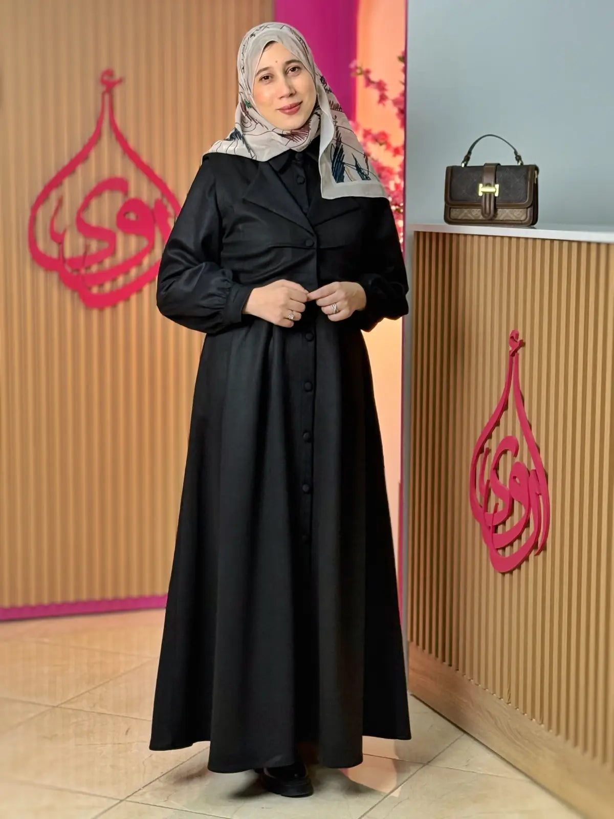 فستان توبة أسود