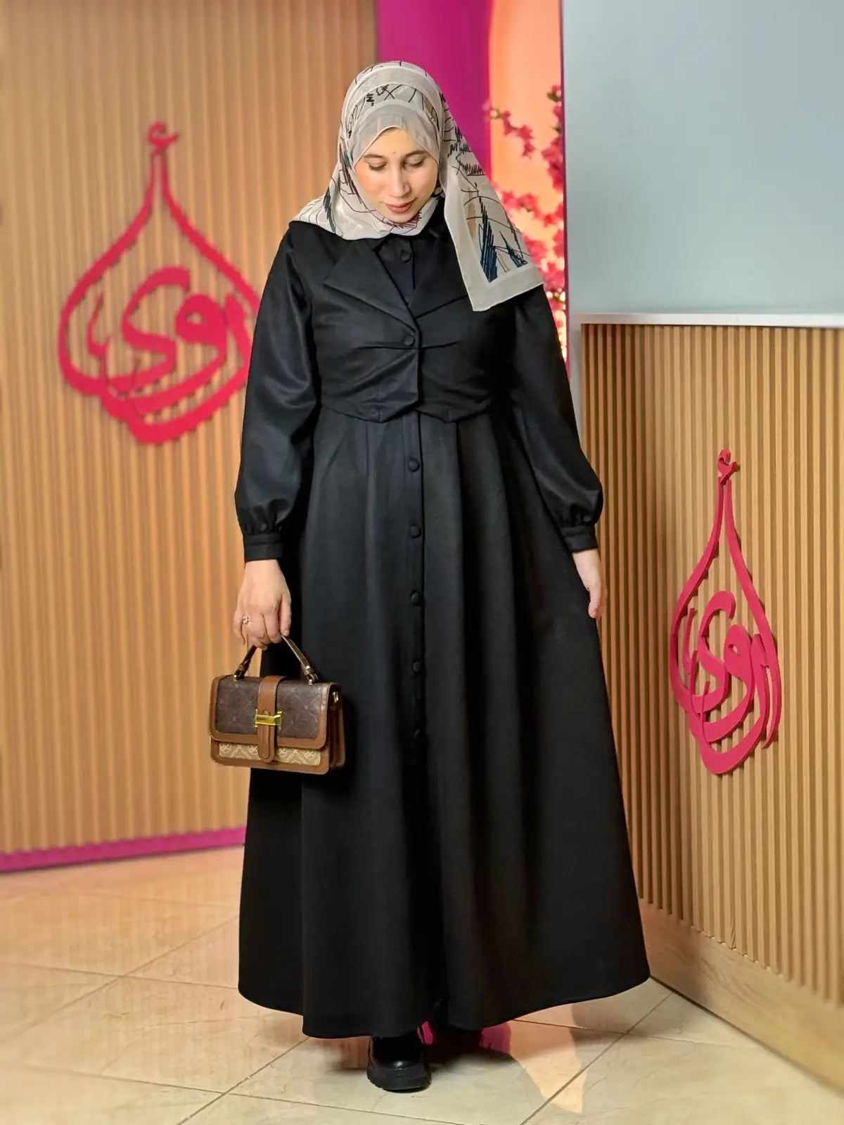 فستان توبة أسود