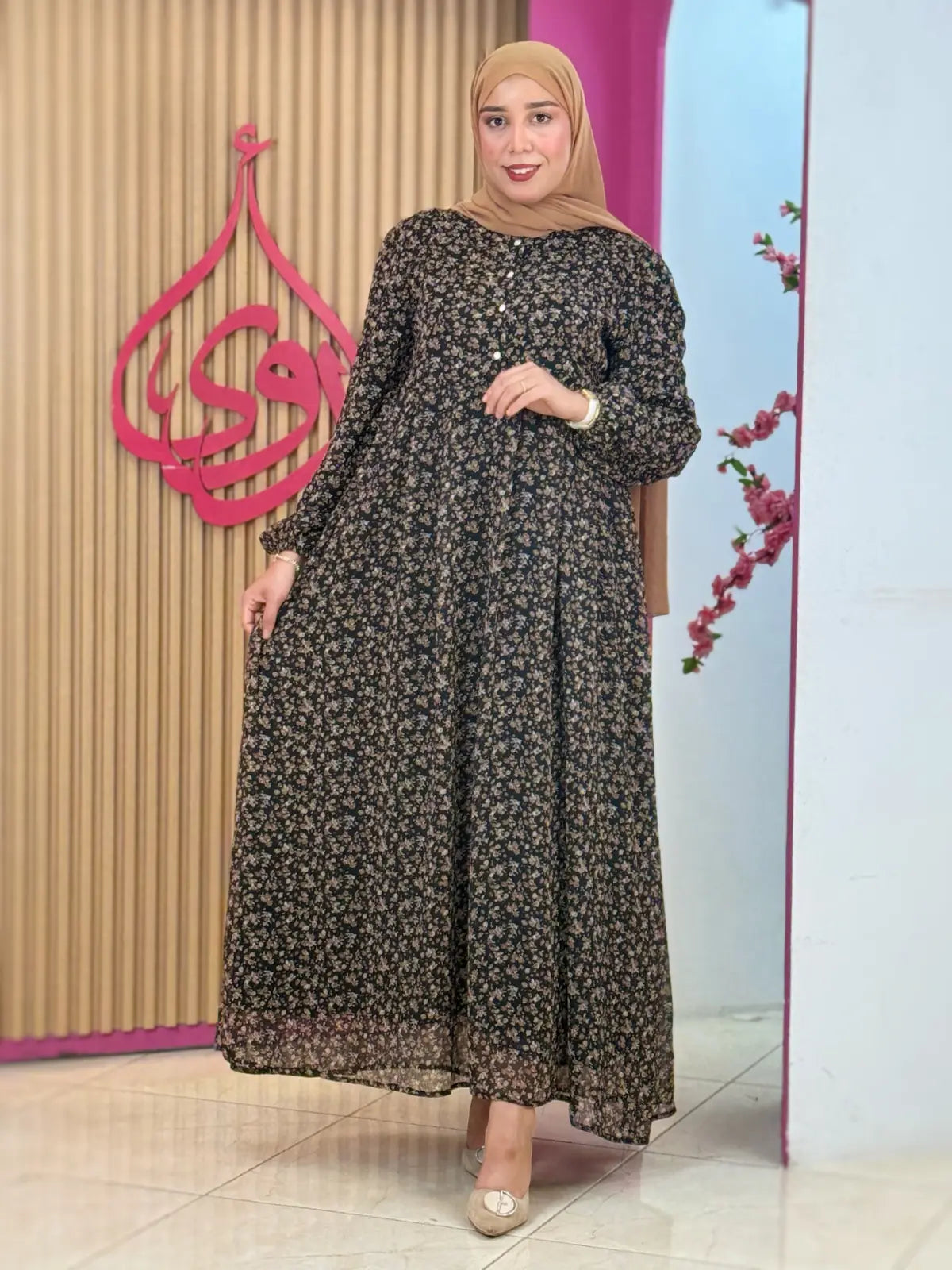 فستان شامة أسود
