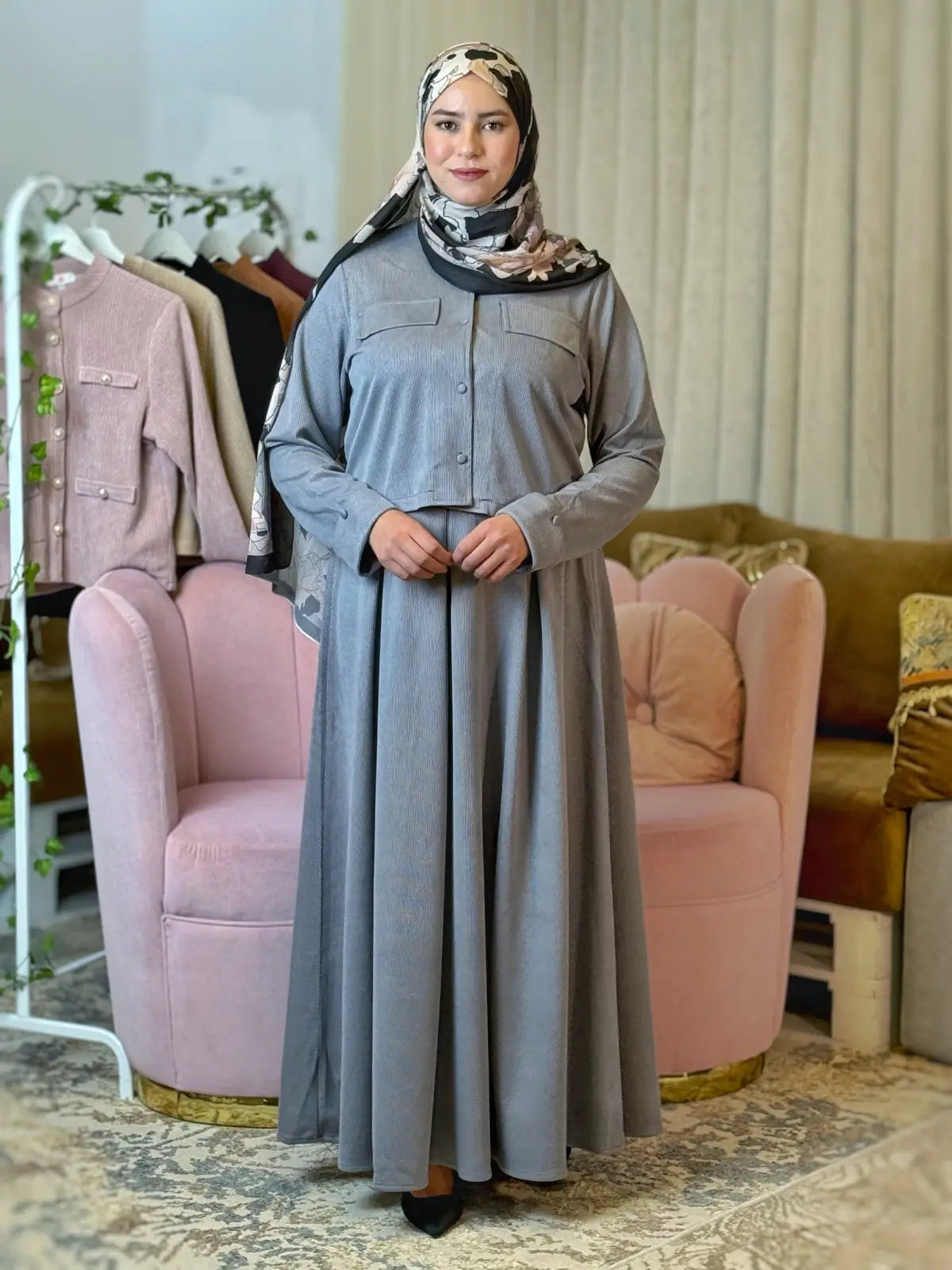 طقم سالي رمادي