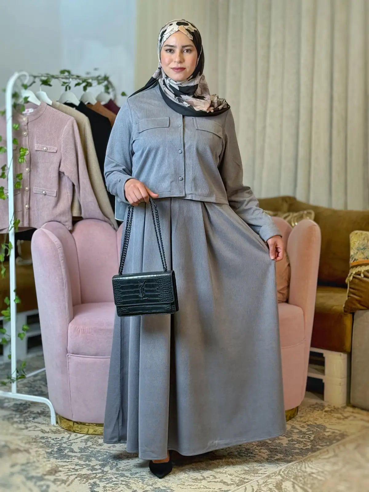 طقم سالي رمادي