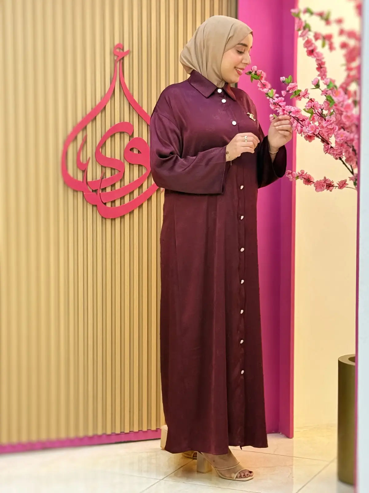 فستان رحاب كرونة