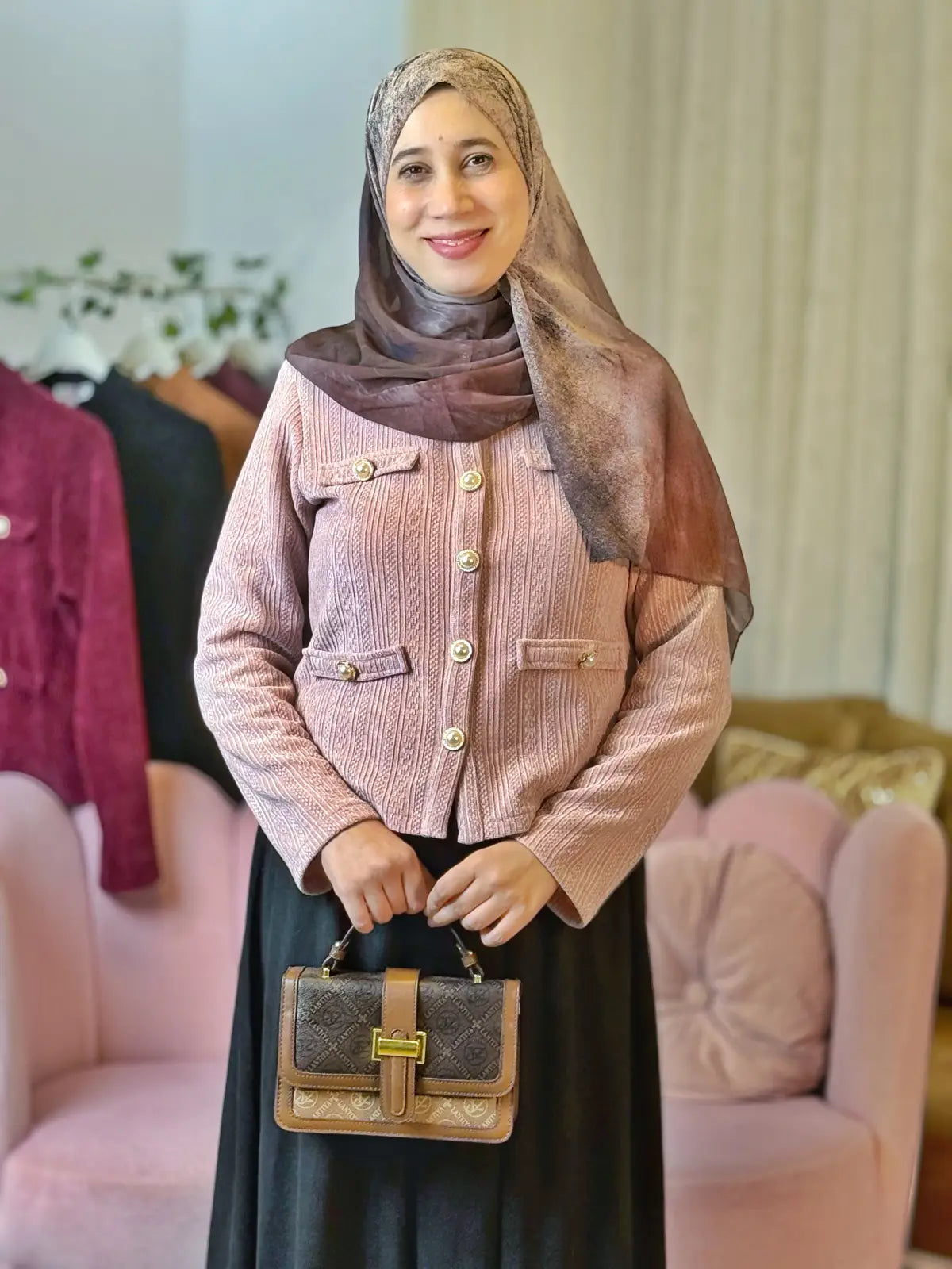 سترة فرح وردي