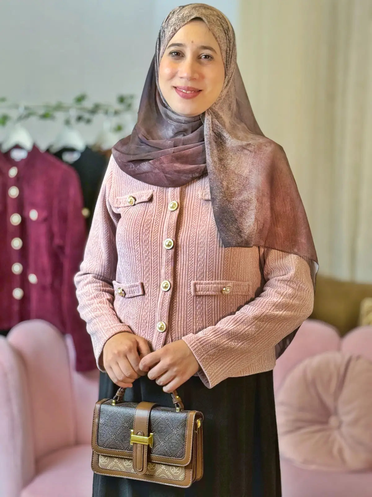 سترة فرح وردي