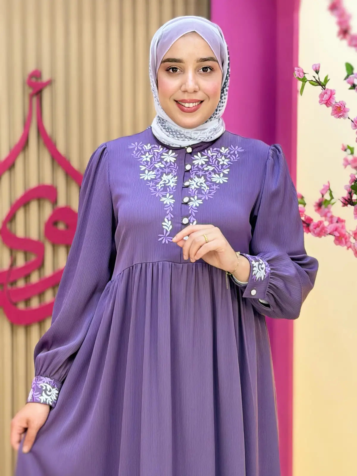 فستان وسام بنفسجي