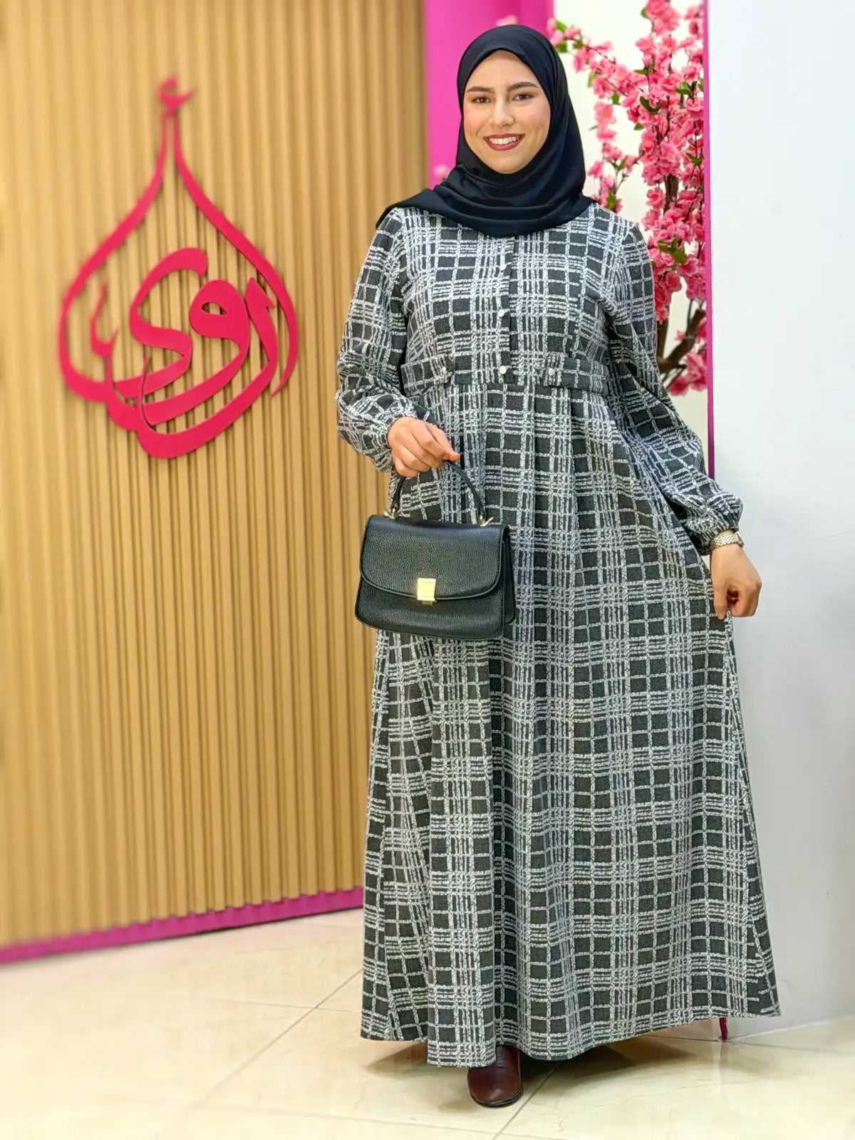 فستان دفئ أسود