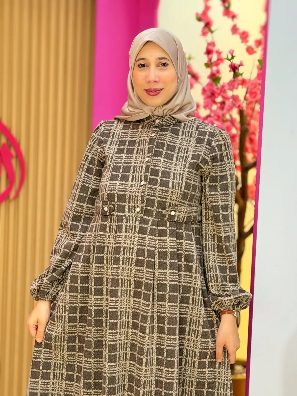 فستان دفئ ترابي