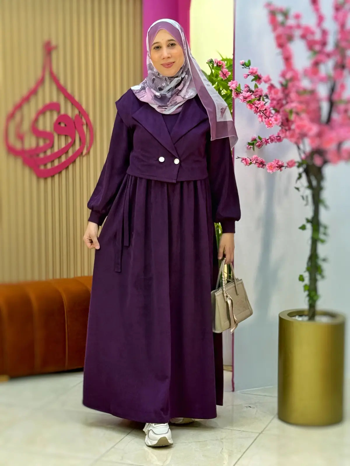 فستان لورا بنفسجي