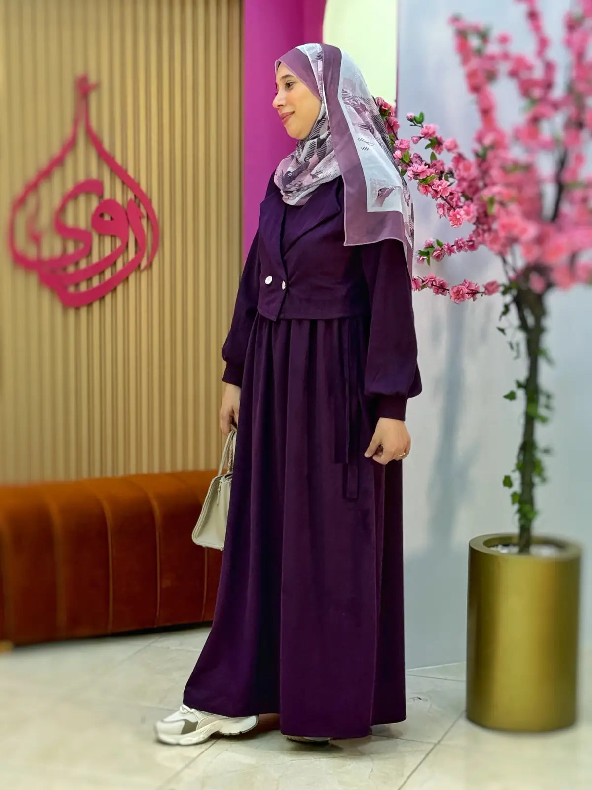 فستان لورا بنفسجي