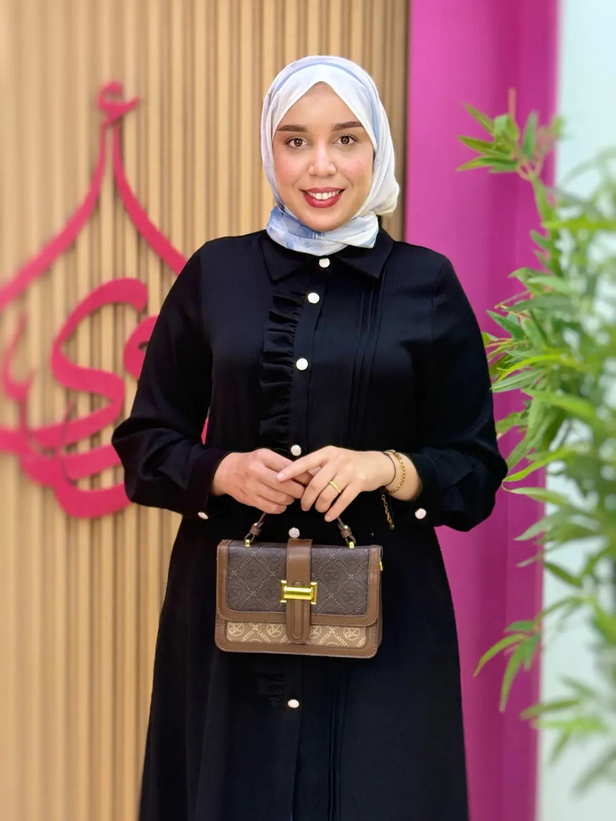 قميص قمر اسود
