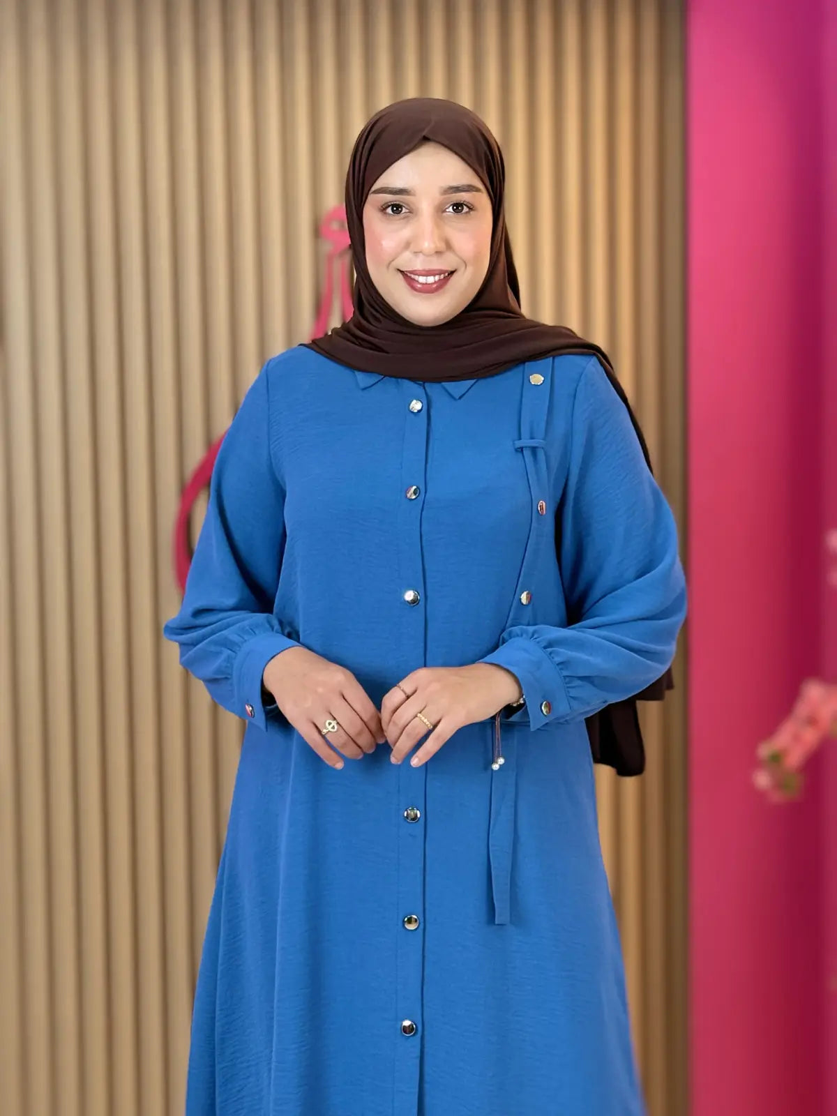 طقم بيان أزرق