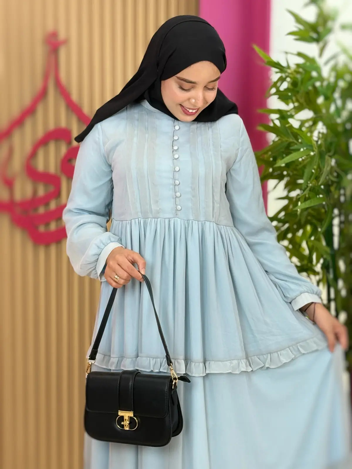 فستان نسمة أزرق موحد