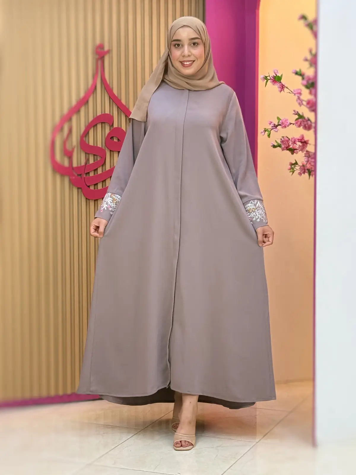 عباية بسمة رمادي