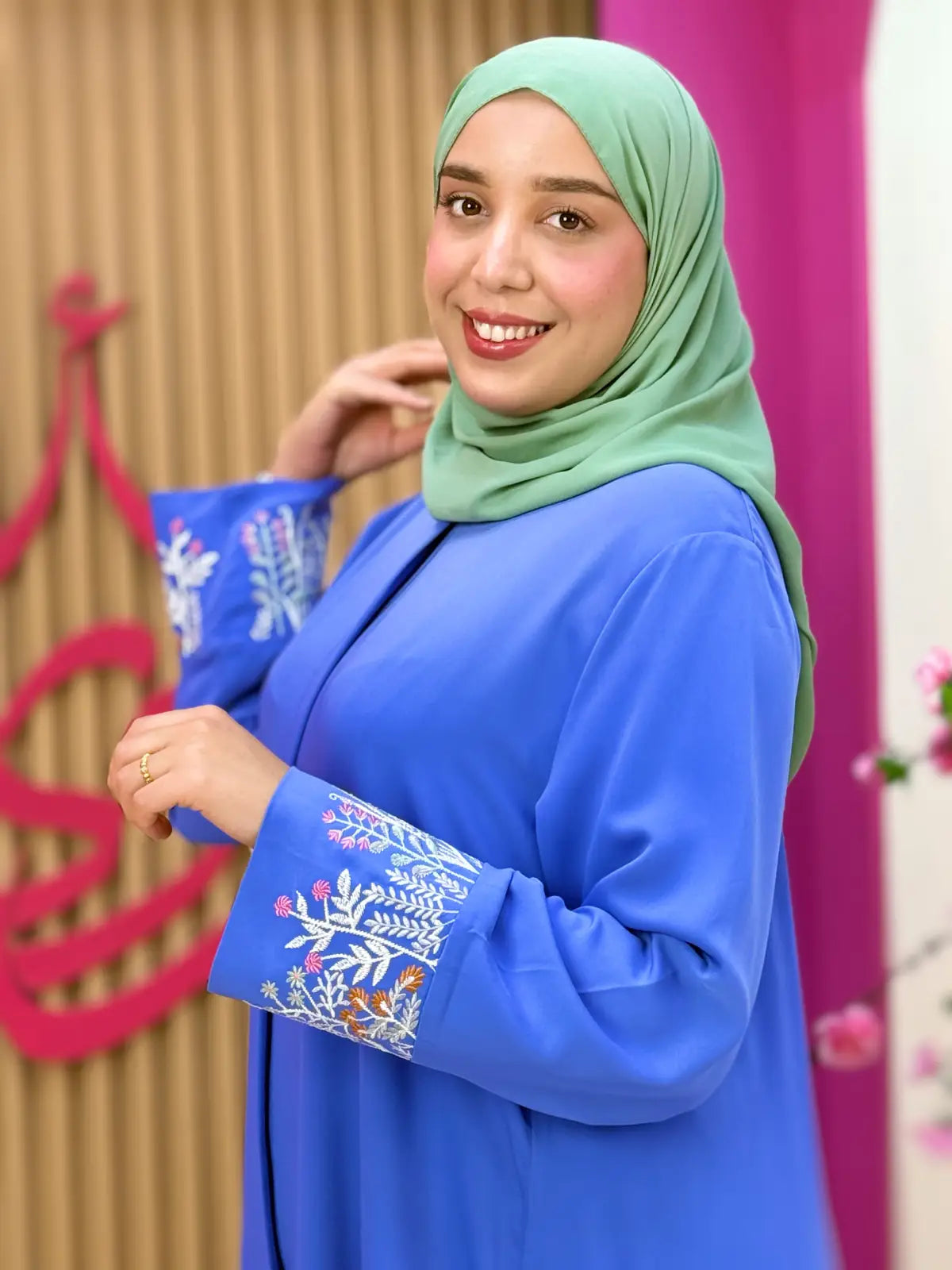 عباية بسمة أزرق