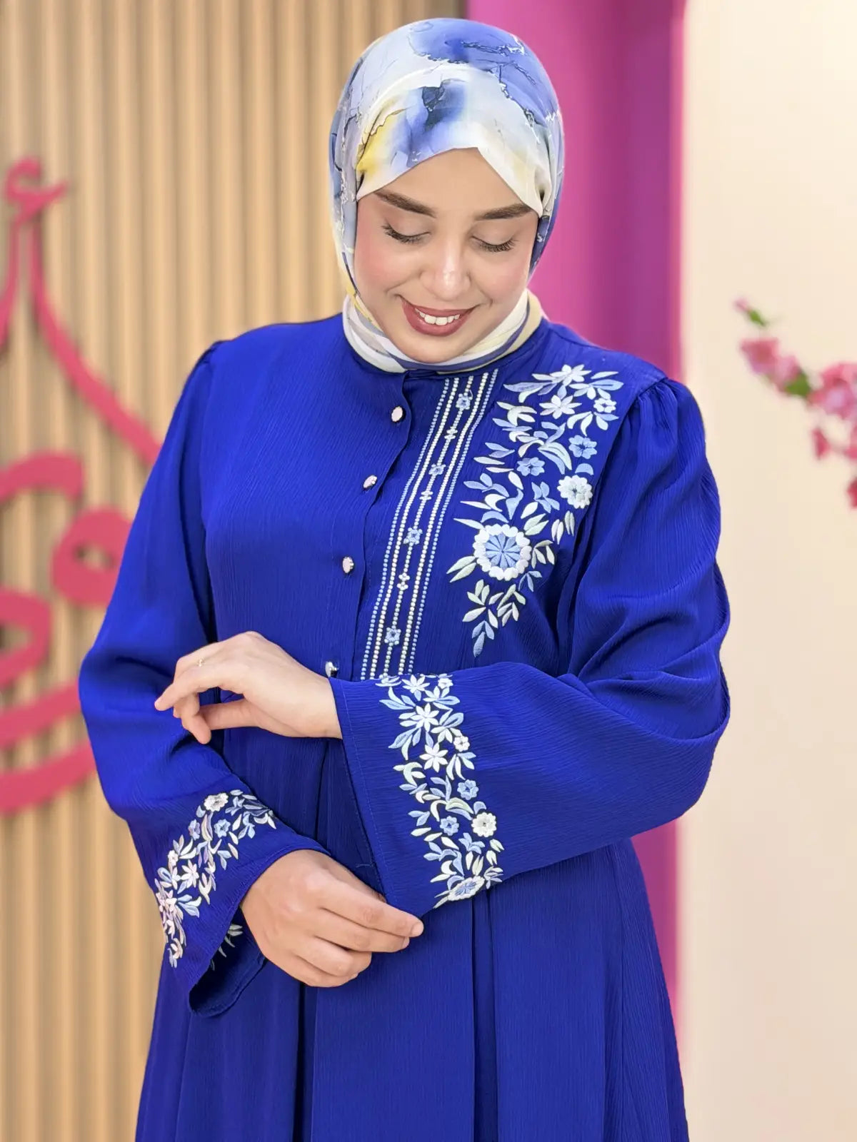 فستان نضال أزرق